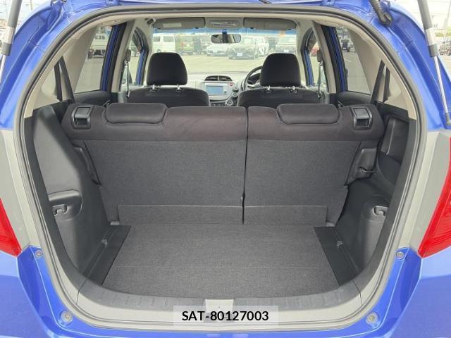 Honda FIT 2012-02 8218513-7