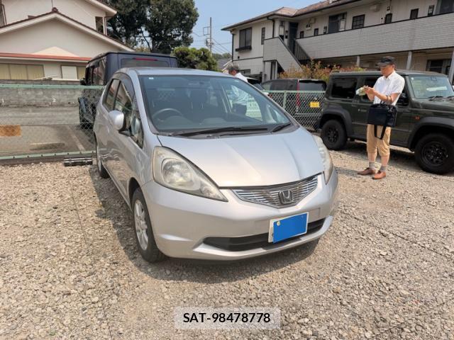 Honda FIT 2010-01 8219621-1