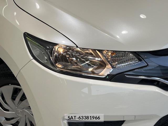Honda FIT 2014-03 8219688-11