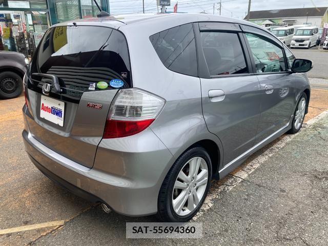 Honda FIT 2009-06 8220938-1
