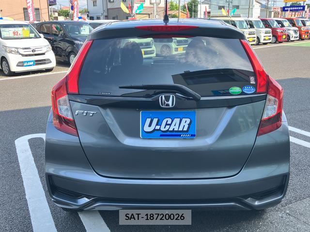 Honda FIT 2017-11 8221236-1