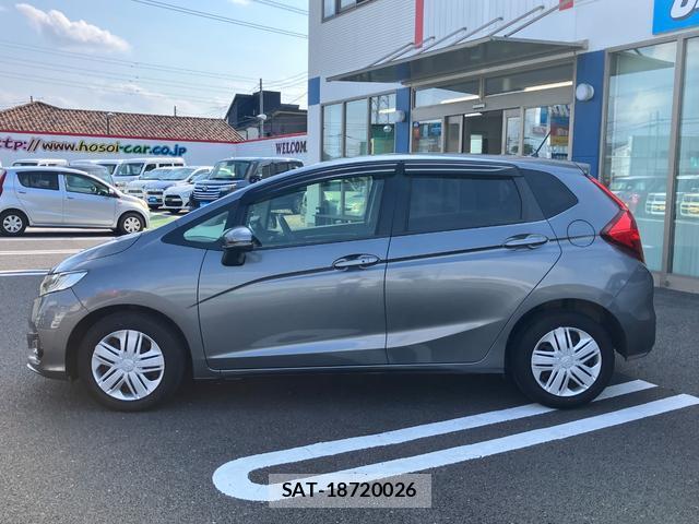 Honda FIT 2017-11 8221236-10