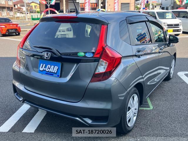 Honda FIT 2017-11 8221236-13