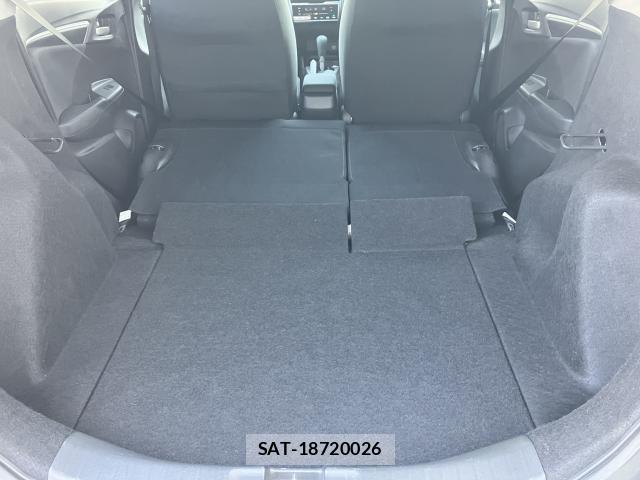 Honda FIT 2017-11 8221236-17