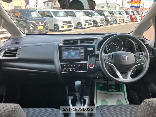Honda FIT 2017-11 8221236-2