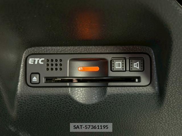 Honda FIT 2013-06 8223384-5