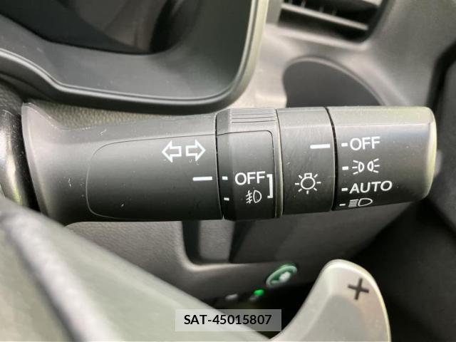 Honda FIT 2017-12 8223444-14