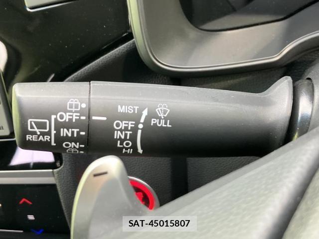 Honda FIT 2017-12 8223444-15