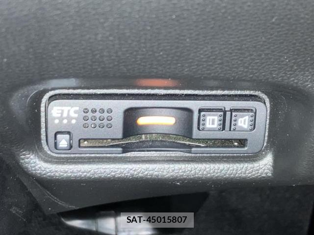 Honda FIT 2017-12 8223444-17