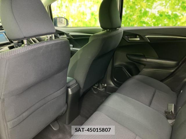 Honda FIT 2017-12 8223444-6