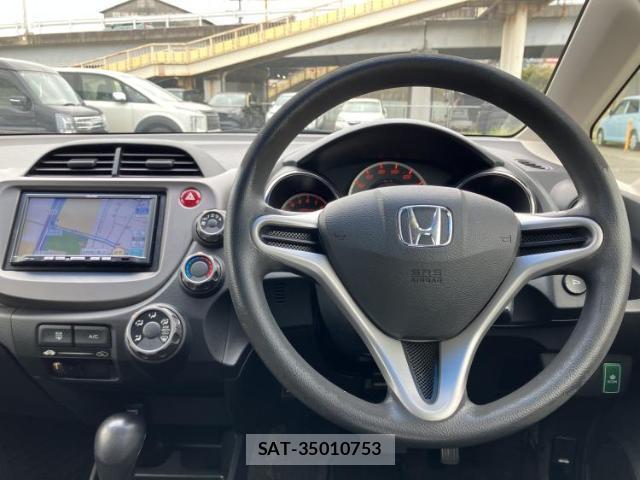 Honda FIT 2012-03 8225216-14