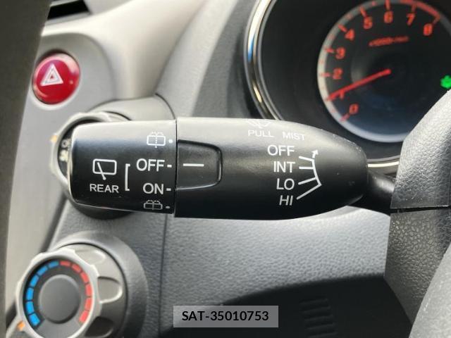 Honda FIT 2012-03 8225216-16