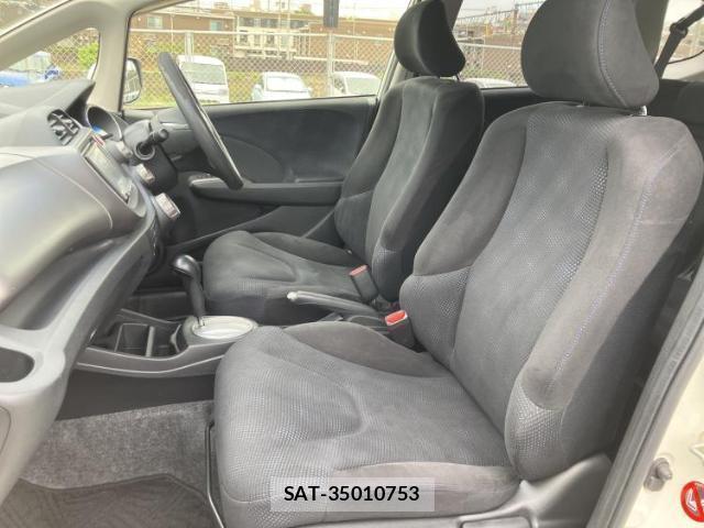 Honda FIT 2012-03 8225216-5