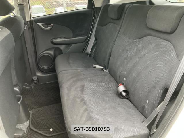 Honda FIT 2012-03 8225216-6