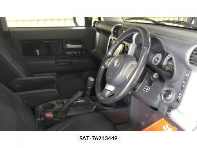 Toyota FJ CRUISER 2018-01 8217729-2