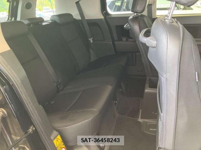Toyota FJ CRUISER 2014-09 8218991-7