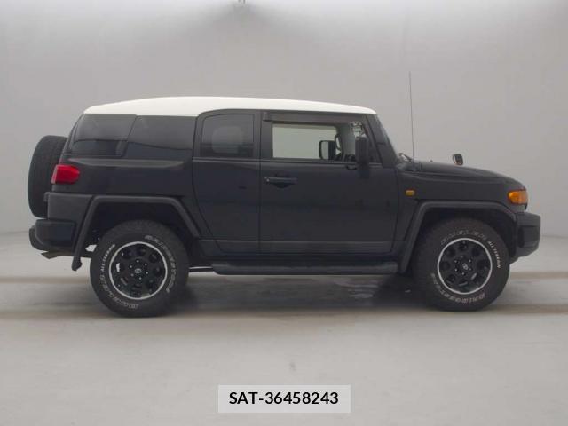 Toyota FJ CRUISER 2014-09 8218991-9