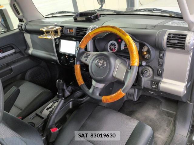 Toyota FJ CRUISER 2011-07 8223126-2
