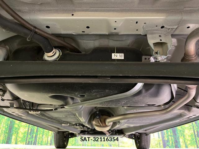 Mazda FLAIR CROSSOVER 2025-04 8216316-18