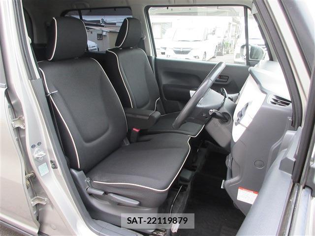Mazda FLAIR CROSSOVER 2014-02 8221019-18