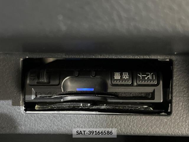 Mazda FLAIR 2013-07 8219382-3
