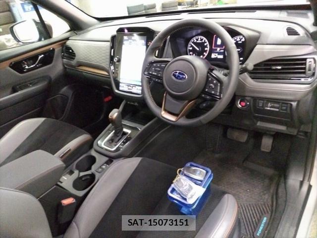 Subaru FORESTER 2025-09 8216427-2