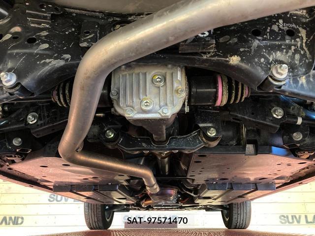 Subaru FORESTER 2023-12 8217296-18