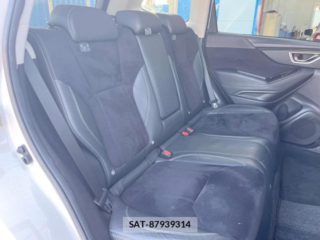 Subaru FORESTER 2021-05 8220670-8