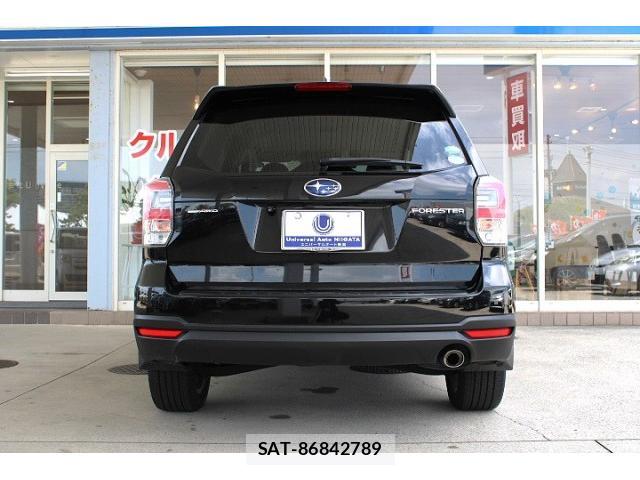 Subaru FORESTER 2018-01 8222295-11