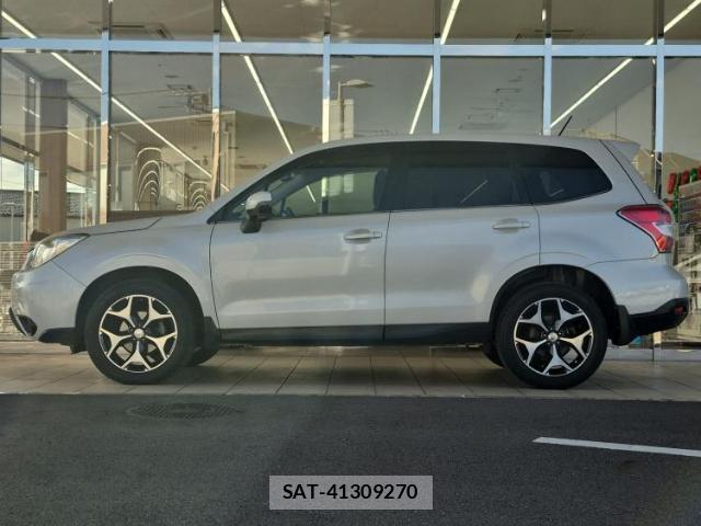 Subaru FORESTER 2013-04 8225384-1