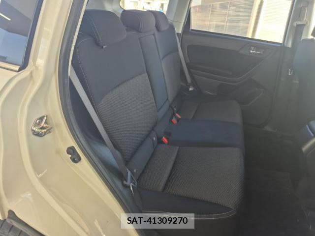 Subaru FORESTER 2013-04 8225384-4