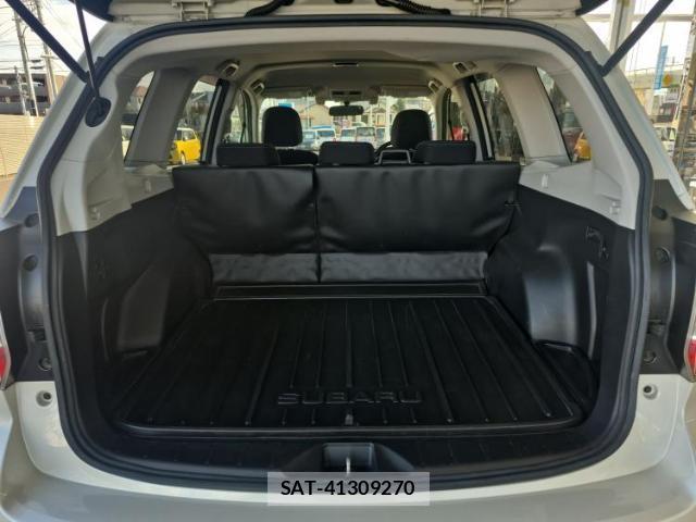 Subaru FORESTER 2013-04 8225384-7