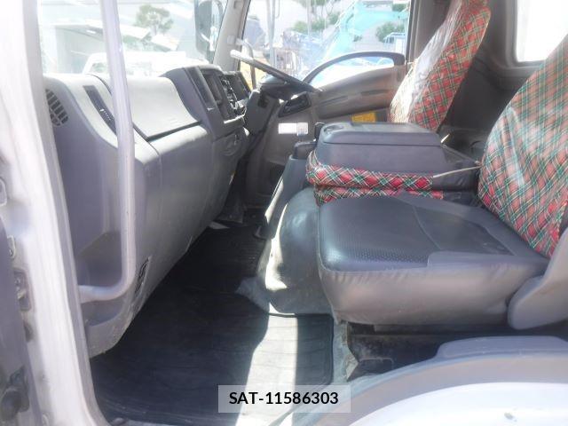 Isuzu FORWARD 2007 8217174-8