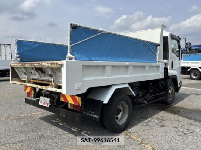 Isuzu FORWARD 2017 8221779-1