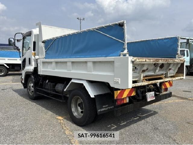 Isuzu FORWARD 2017 8221779-10