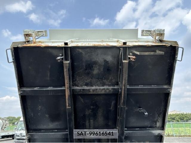 Isuzu FORWARD 2017 8221779-18