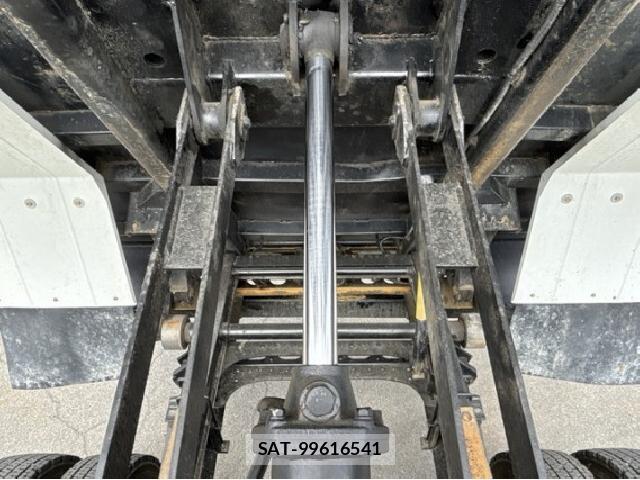 Isuzu FORWARD 2017 8221779-19
