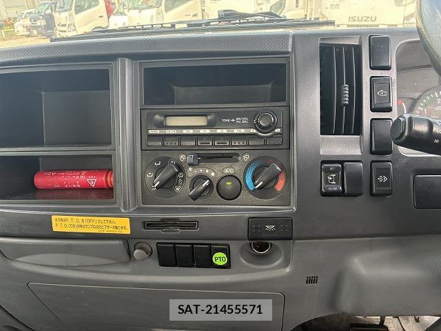 Isuzu FORWARD 2011-08 8223558-17
