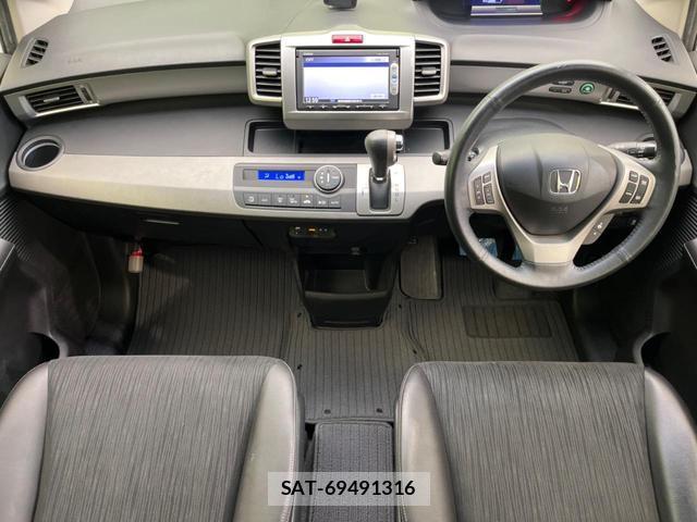 Honda FREED HYBRID 2015-03 8221135-1