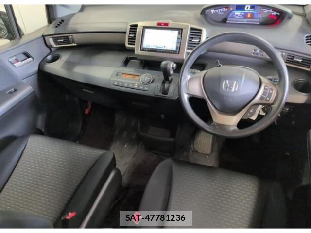 Honda FREED HYBRID 2012 8221169-2