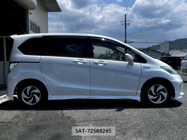 Honda FREED HYBRID 2014-08 8222154-3