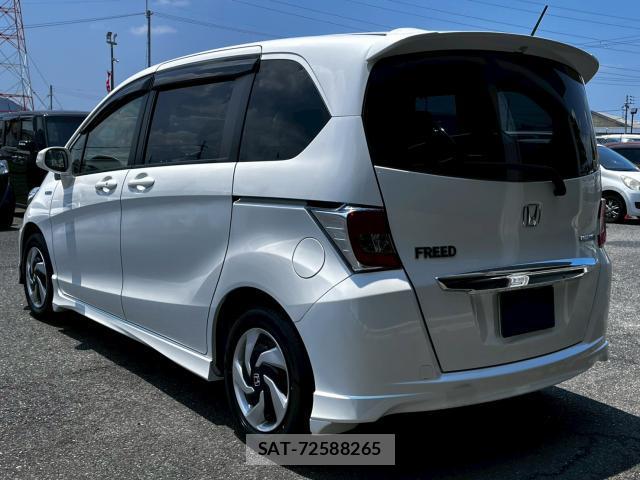 Honda FREED HYBRID 2014-08 8222154-6