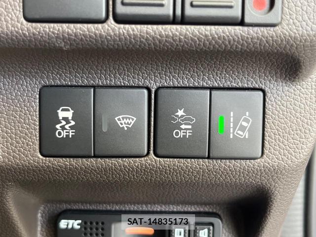 Honda FREED HYBRID 2019-08 8222310-4