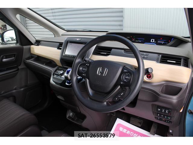 Honda FREED HYBRID 2017-11 8223697-5