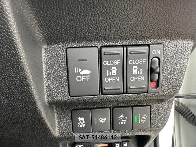 Honda FREED HYBRID 2018-02 8224650-12