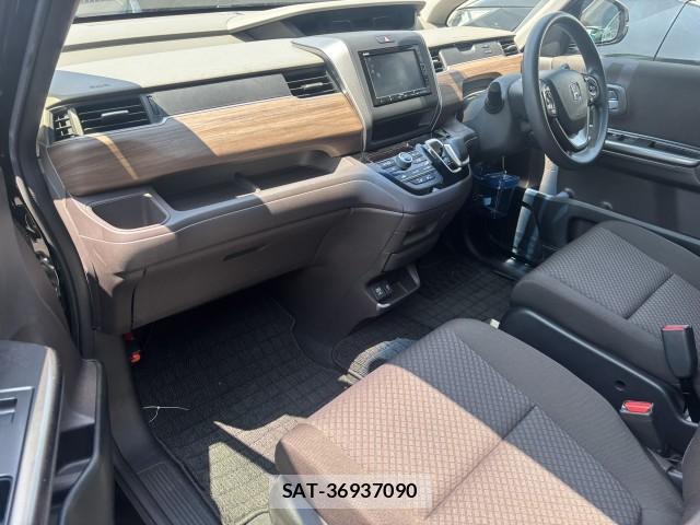Honda FREED 2022-09 8222804-2