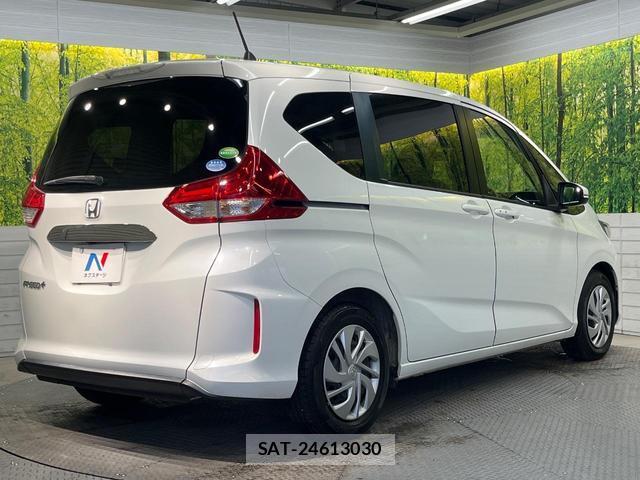 Honda FREED 2017-08 8219199-16