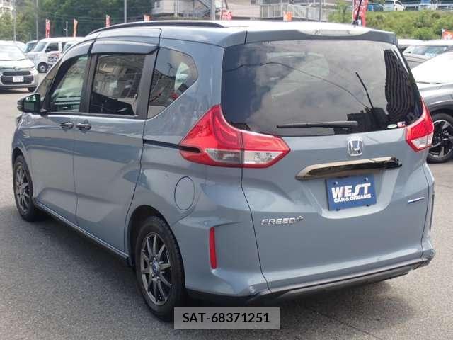 Honda FREED 2024-04 8223828-18