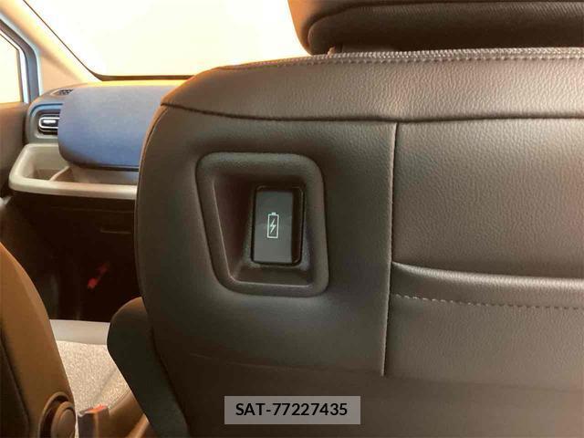 Honda FREED 2026-05 8216208-18