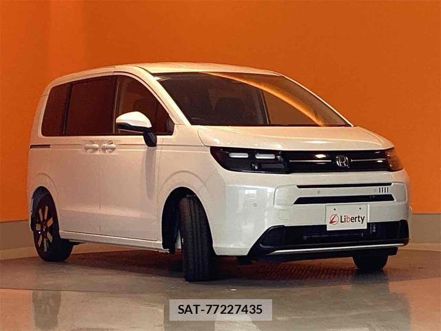 Honda FREED 2026-05 8216208-5